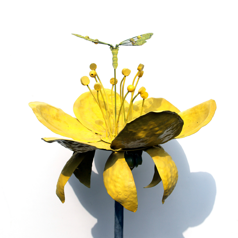 Zweiter Platz (Uppenbergschule Münster): Windrad „Blume mit Schmetterling“ 