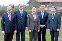 Oberbürgermeister Markus Lewe, die Landräte Dr. Olaf Gericke, Thomas Kubendorff, Konrad Püning und Dr. Kai Zwicker (Aufnahme: Kreis Steinfurt)