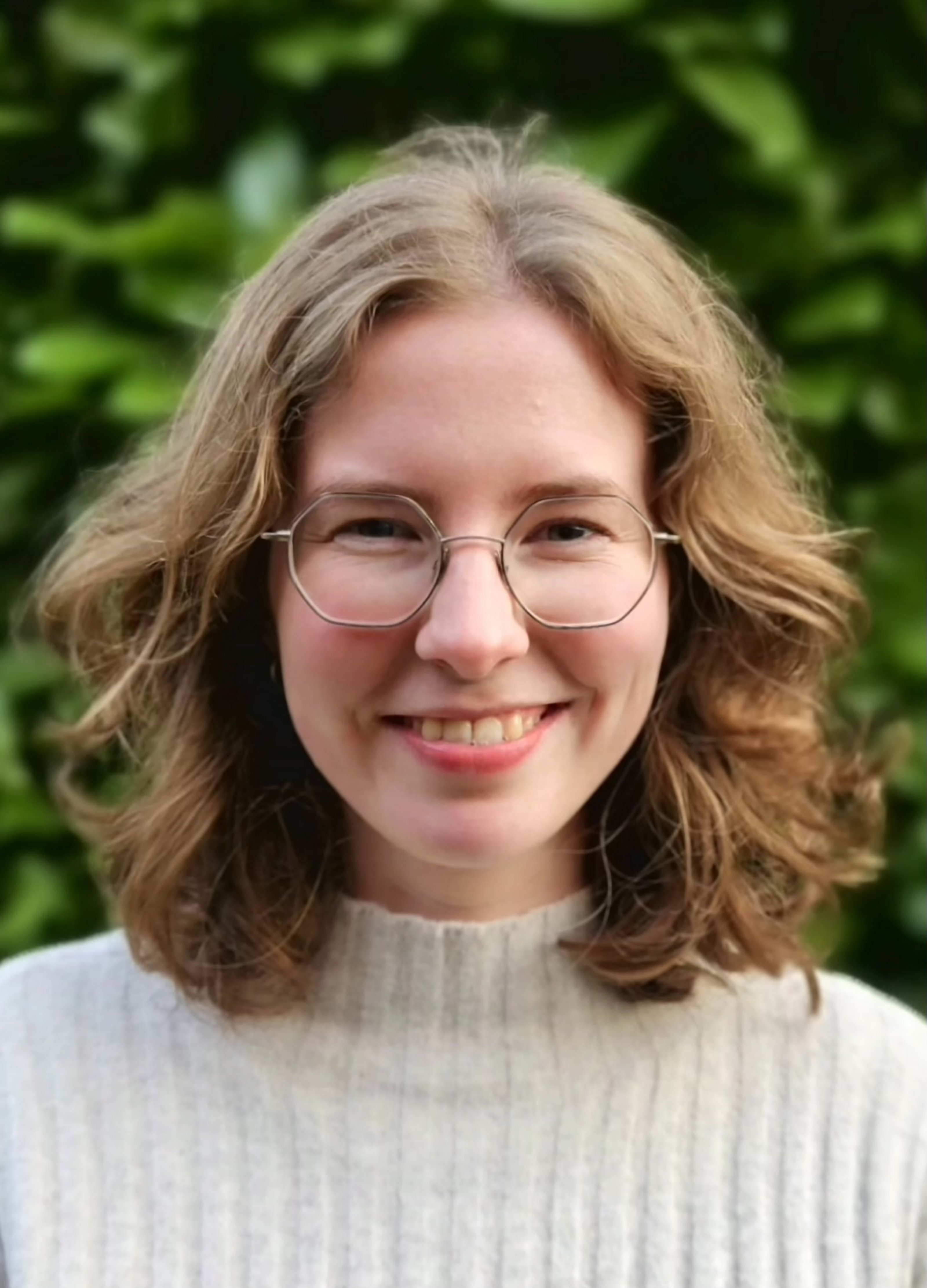 Portraitbild von Leonie Büttgens