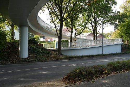 Sanierte Geh- und Radwegbrücke über die Friedrich-Ebert-Straße in Coesfeld: