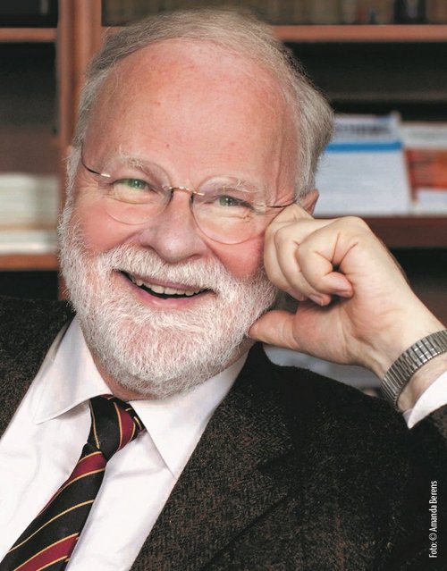 Dr. Manfred Lütz trägt aus dem autobiographischen Werk seines Großonkels Dr. Paulus van Husen vor
